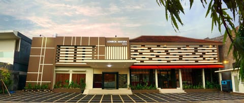 Property building, Facade/entrance