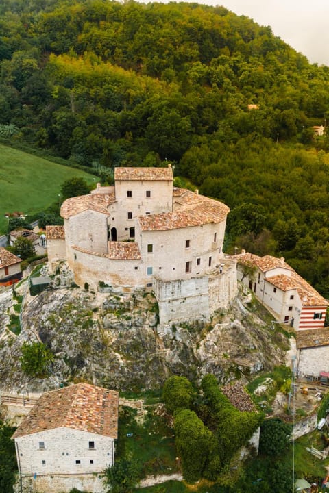 Property building, Natural landscape, Bird's eye view, Mountain view