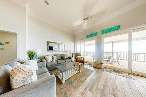 License to Chill House in Dauphin Island