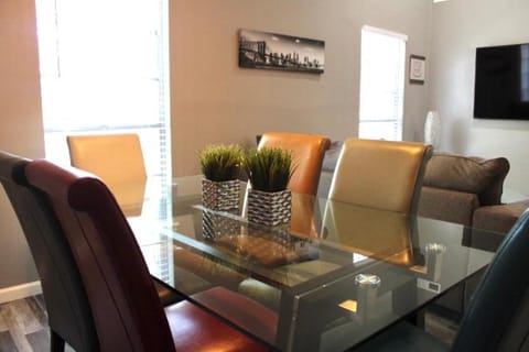 CYC Eclectic Escape House in Leon Valley