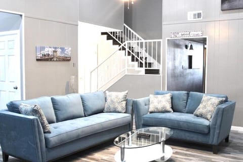 CYC Eclectic Escape House in Leon Valley