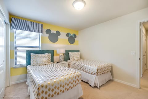 Giant Villa wPool FREE Water Park7mi to DISNEY House in Four Corners