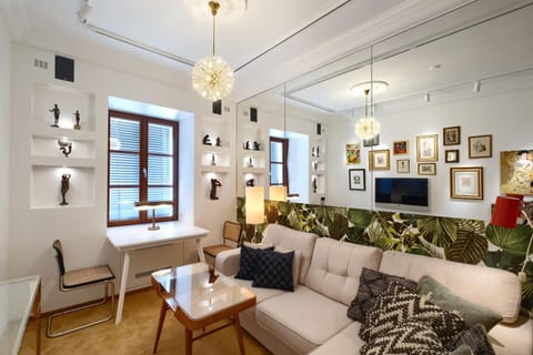 Living room, Seating area
