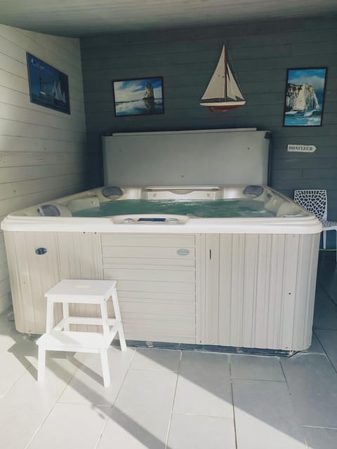 Le Manoir des Falaises - Chambres d'hôtes Bed and Breakfast in Normandy