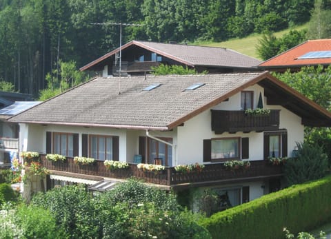 Haus Wonka - Mayer inkl. Chiemgaukarte Apartment in Ruhpolding