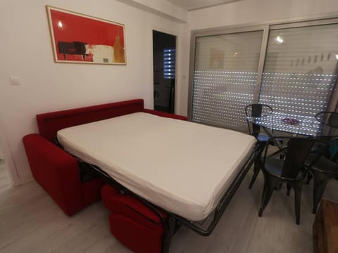 Appartement T2 à Bénodet, refait à neuf, balcon, plage à pied, parking, classé 2 étoiles - FR-1-481-64 Apartment in Bénodet