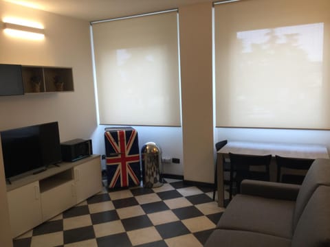 Living room, Seating area, washing machine