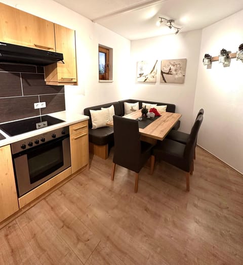 Kitchen or kitchenette, kitchen