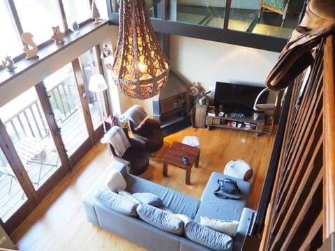 Living room, Seating area