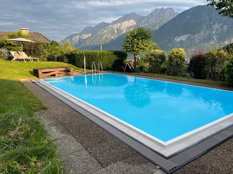 Garden, Swimming pool