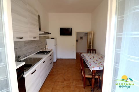 TV and multimedia, Kitchen or kitchenette, stove