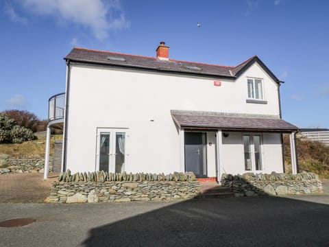 Bay View House in Trearddur Bay