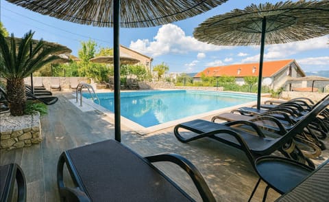 Property building, Pool view, Swimming pool, sunbed