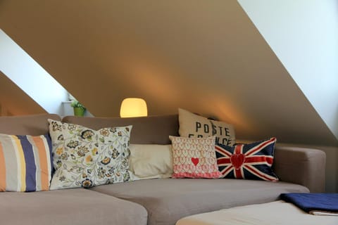 ruhige gemütliche 2Z-Whg in S-West Apartment in Stuttgart