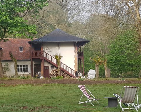 Facade/entrance, Summer, Garden, On site