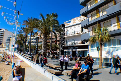 Emalco 1-8 Centro Beach Apartment in Benidorm