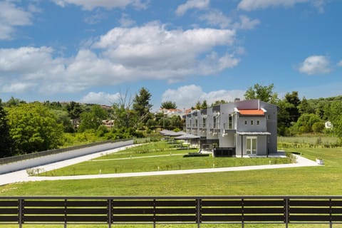 Property building, Garden view