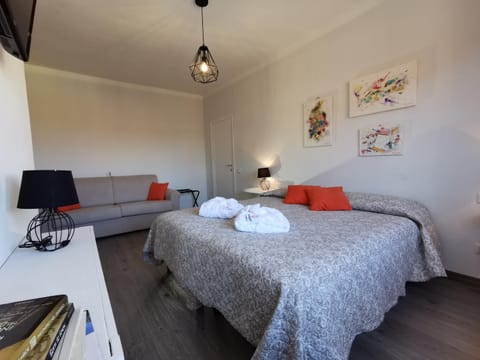 Bed, Photo of the whole room