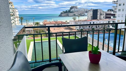 View (from property/room), Balcony/Terrace, City view, Sea view