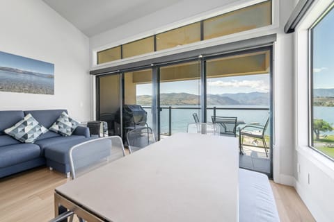 Lake Chelan Shores - Beachfront Sunsets #6-5 Apartment in Chelan (In Town)