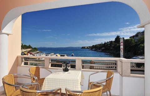 Day, View (from property/room), Balcony/Terrace, Seating area, Sea view