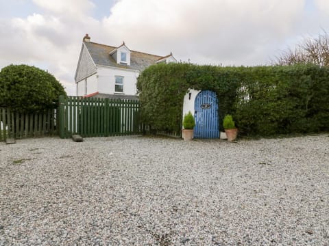 Trevena Lodge House in Tintagel