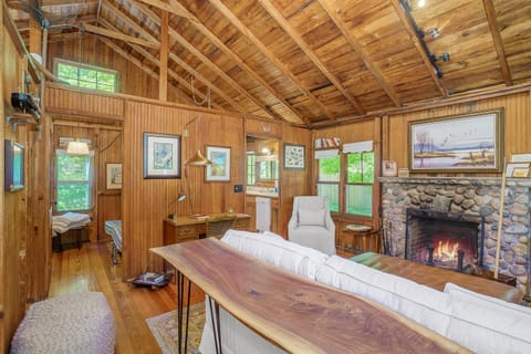 Park Vogel Cottage House in Lake Township