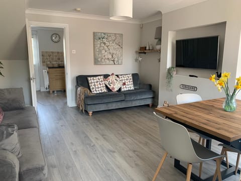 Castle Cottage House in Borough of Harrogate