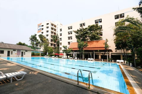 Property building, Swimming pool