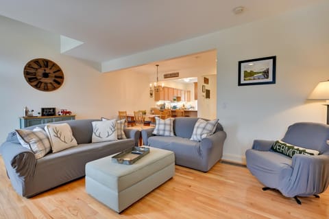 Bright Condo with Community Perks Near Ski Quechee! Apartment in Quechee