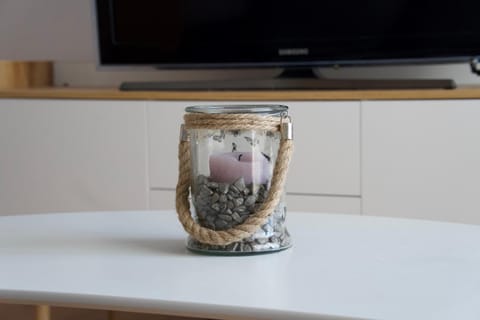 Communal lounge/ TV room, Day