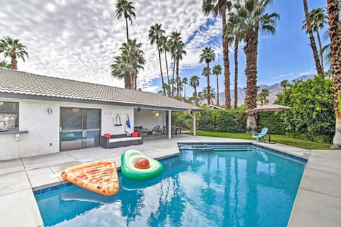 Covered Patio, Pool and Games Home in Palm Springs House in Palm Springs