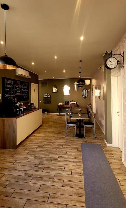 Communal lounge/ TV room, Lounge or bar