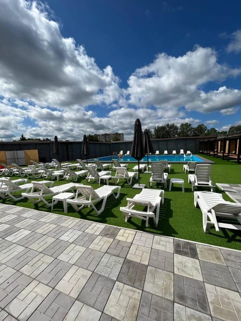 Day, Pool view, Swimming pool, sunbed