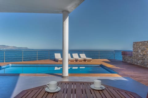 Pool view, Sea view, Swimming pool, Sunrise, Sunset, sunbed