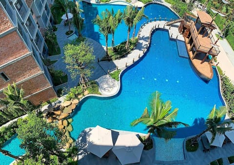 Bird's eye view, Pool view, Swimming pool