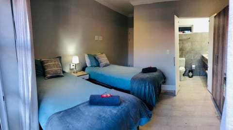 Hermanus Guest Rooms Bed and Breakfast in Hermanus