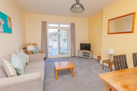 Harbourside 2 Apartment in Dartmouth