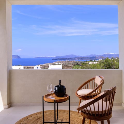 Patio, Day, Natural landscape, View (from property/room), Balcony/Terrace, Seating area, Dining area, Sea view