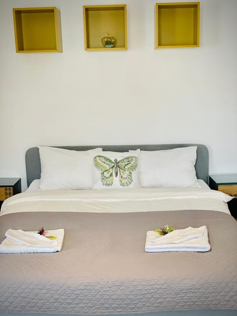 Modern place to Stay-self check-in nonstop 24h-wifi Apartment in Timiș County