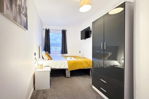 Bed, Bedroom, wardrobe