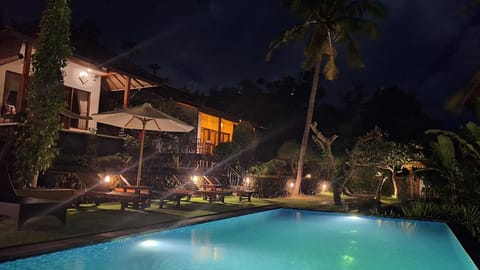 Pool view, Swimming pool