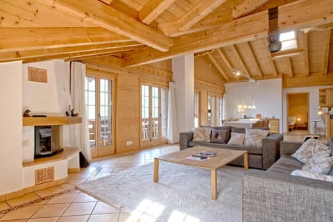 Kitchen or kitchenette, Living room, Seating area
