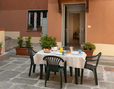 Property building, Patio, Dining area, Inner courtyard view