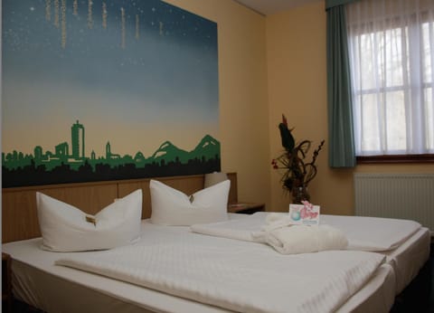 Day, Photo of the whole room