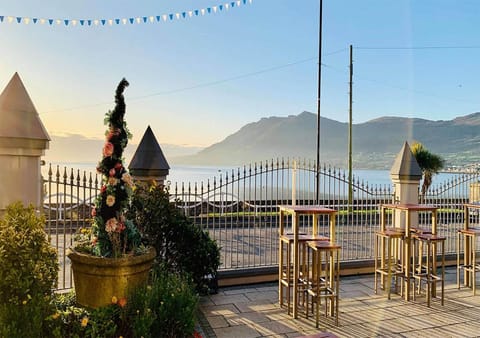 Patio, Restaurant/places to eat, BBQ facilities, Place of worship, Children play ground, Garden, Balcony/Terrace, Lobby or reception, Lounge or bar, Banquet/Function facilities, Beach, Mountain view, Sea view, Meals, English/Irish breakfast, Lunch, Dinner, Non alcoholic drinks, Facility for disabled guests