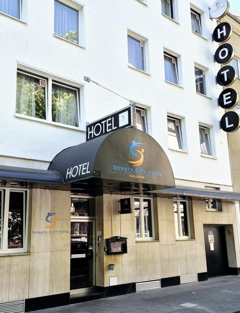 Property building, Street view