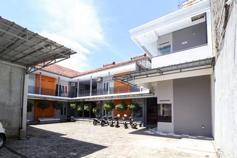 Area and facilities
