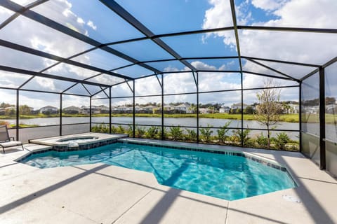 Natural landscape, Balcony/Terrace, Lake view, Swimming pool, Swimming pool, sunbed