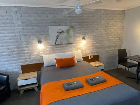 Bed, Living room, Seating area